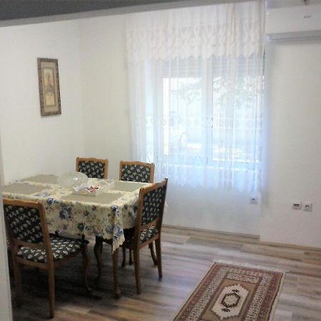 Apartman Veljic Ni Exteriér fotografie