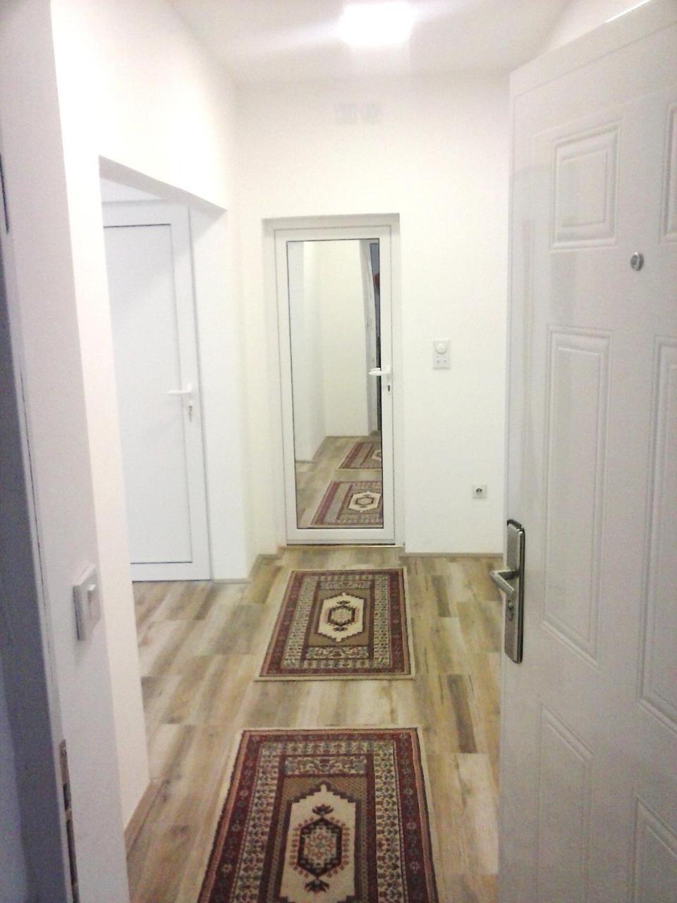 Apartman Veljic Ni Exteriér fotografie