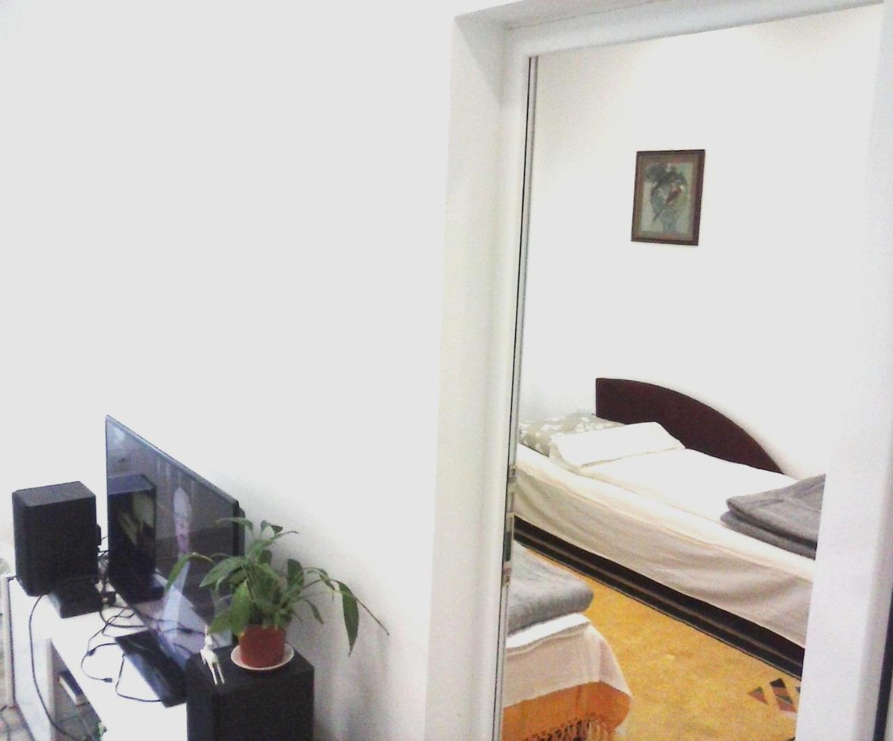Apartman Veljic Ni Exteriér fotografie