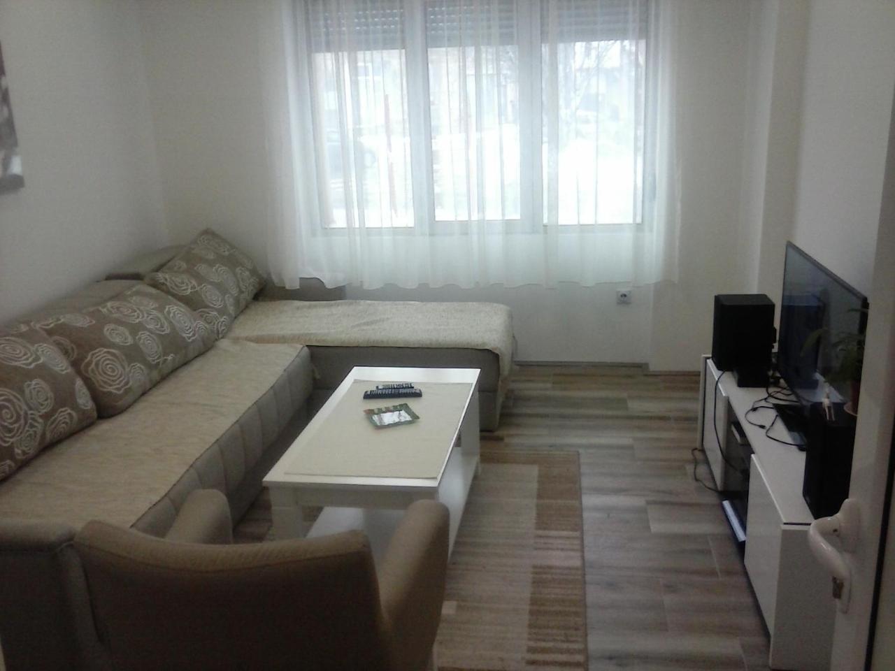 Apartman Veljic Ni Exteriér fotografie